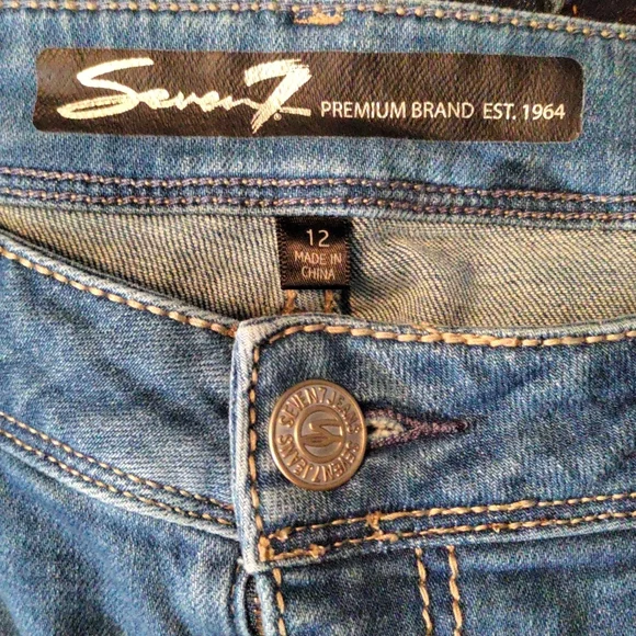 Seven 7 women's size 12 distressed bootcut jeans - Picture 4 of 5